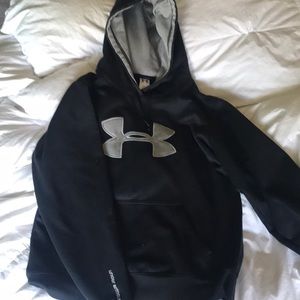 Under armor logo sweatshirt
